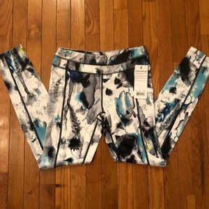 Layer 8 Cold Weather Leggings Size Small NWT